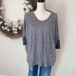 Johnny Was EUC Pete and Greta Super soft linen block print tee - contrast cuffs.